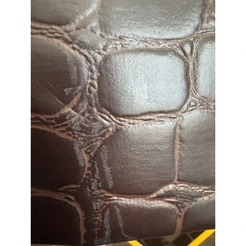 Estée Lauder Chocolate Brown Faux CrocEmbossed Make‎ Up Cosmetic Zip Bag NWT